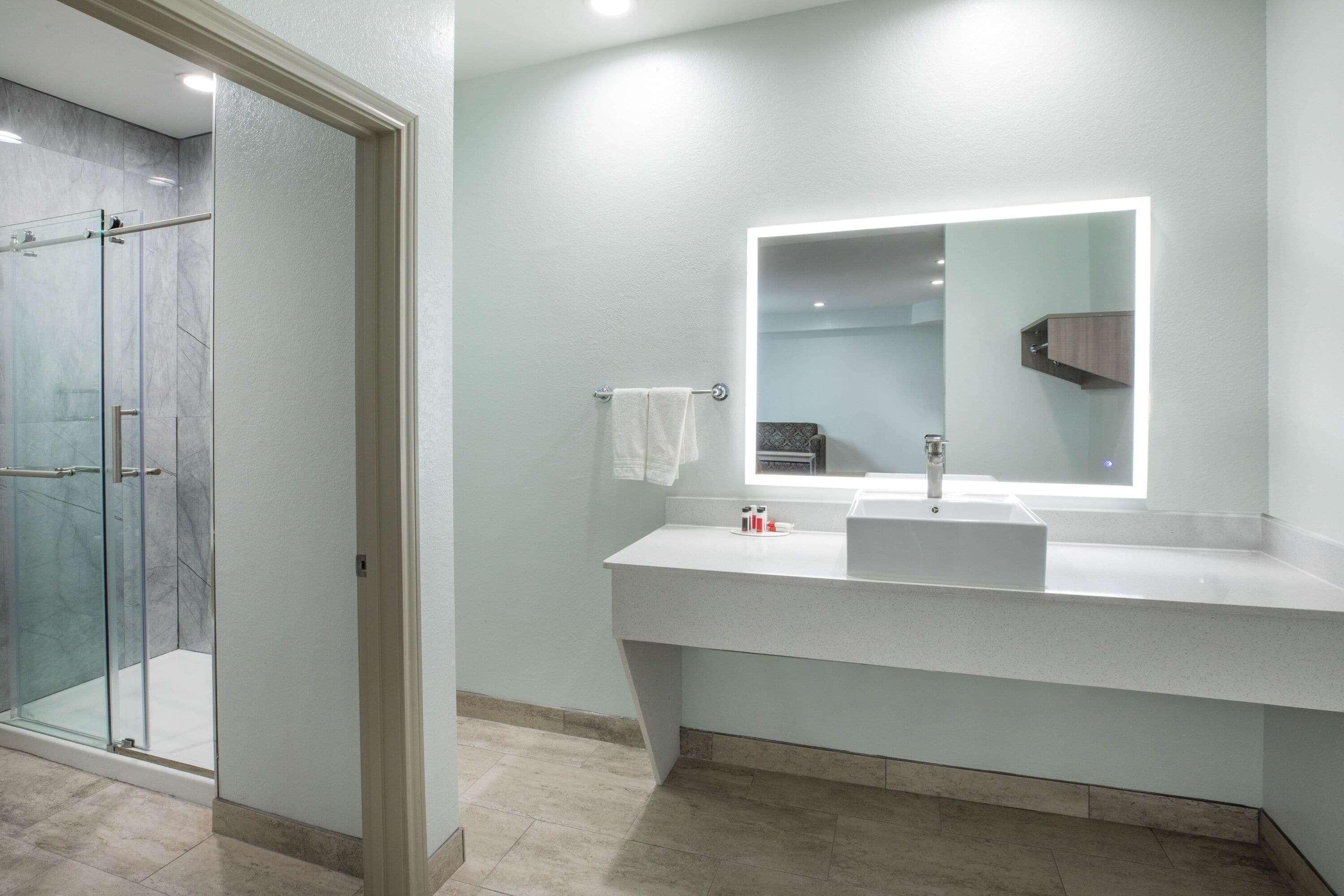 Super 8 By Wyndham Humble Houston Fallcreek Экстерьер фото