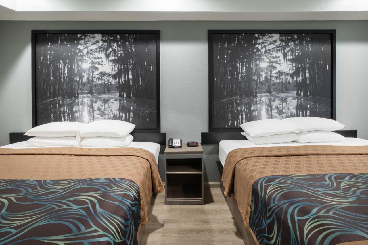 Super 8 By Wyndham Humble Houston Fallcreek Экстерьер фото